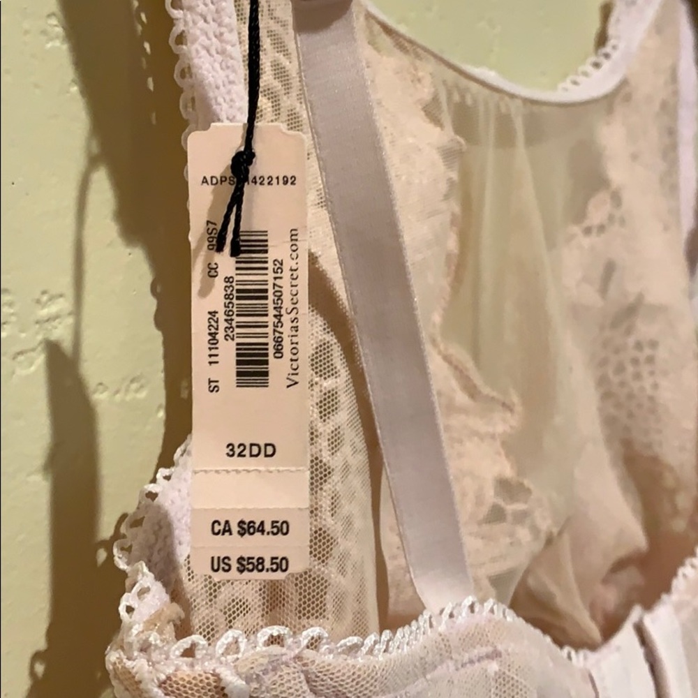 NWT Victoria’s Secret Bra - Picture 5 of 6